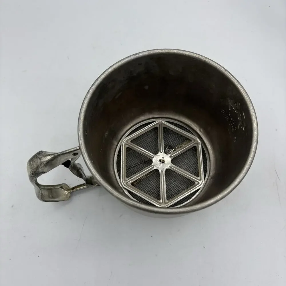 Foley 5 Cup‎ Metal Sifter Manual Squeeze Handle 4.75